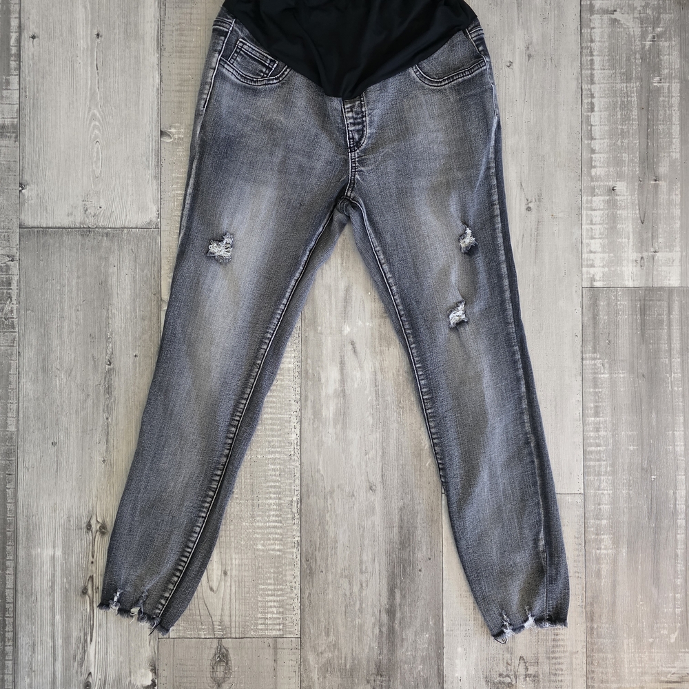 SHEIN Gray Distressed Ankle Jeans